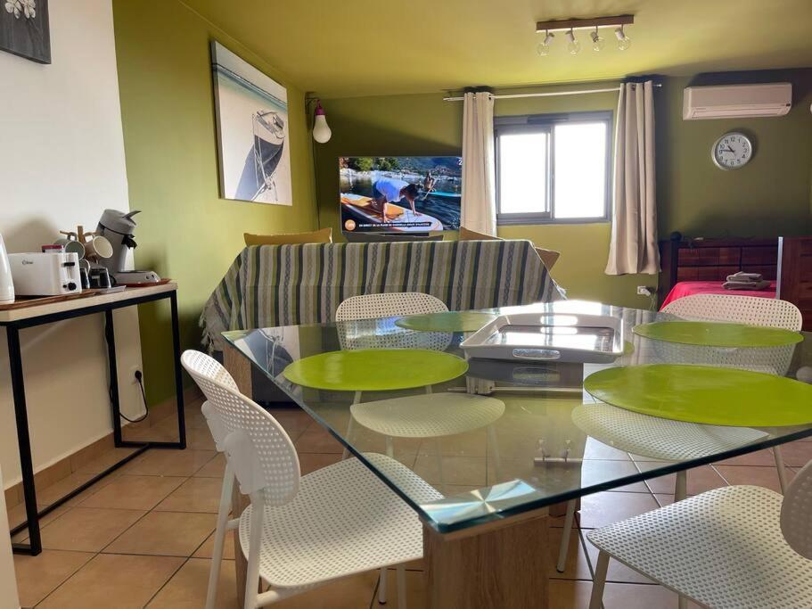 Immense Studio 51 Jusqu'A 4 Personnes Avec Vue Mer سان دوني المظهر الخارجي الصورة