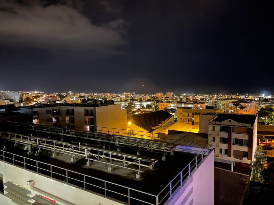Immense Studio 51 Jusqu'A 4 Personnes Avec Vue Mer سان دوني المظهر الخارجي الصورة